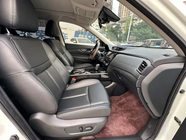 Nissan X-Trail — Фото автомобиля 14