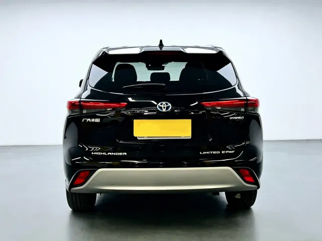Toyota Highlander — Фото автомобиля 5