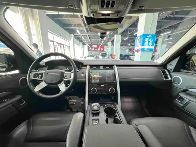 Land Rover Discovery — Фото автомобиля 11