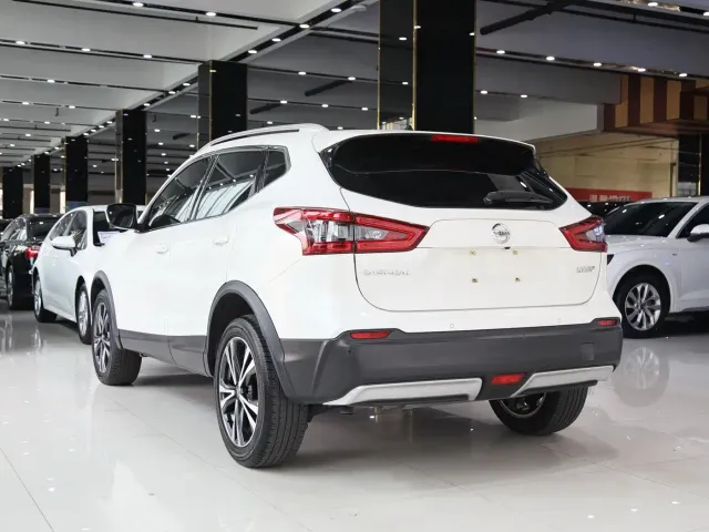 Nissan Qashqai — Фото автомобиля 18