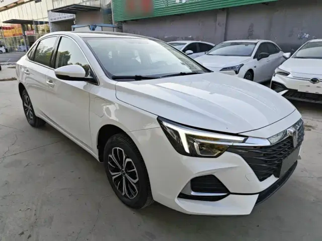 Roewe i6 MAX EV — Фото автомобиля 3