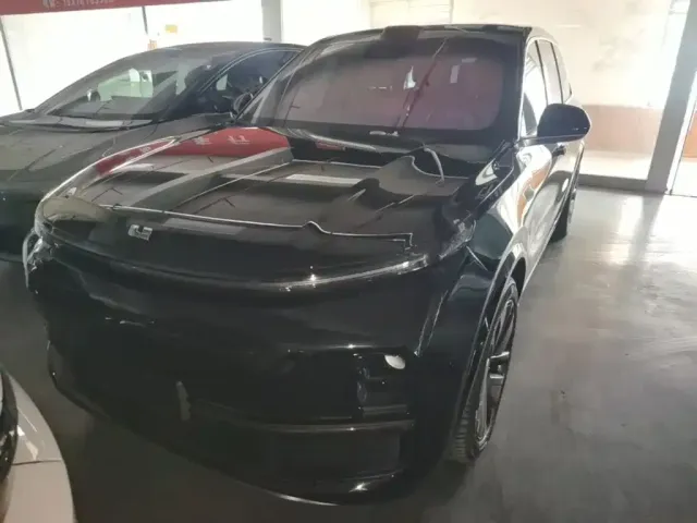 Фотография автомобиля — Li Auto L9