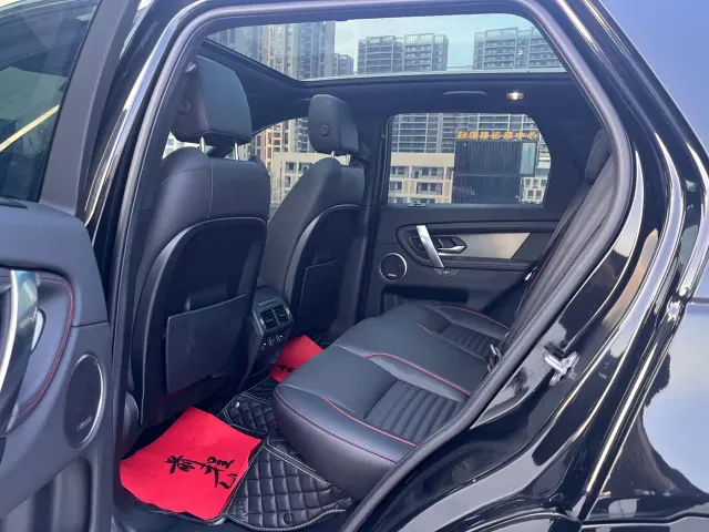 Land Rover Discovery Sport — Фото автомобиля 12