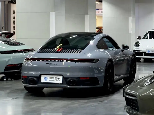 Porsche 911 — Фото автомобиля 16