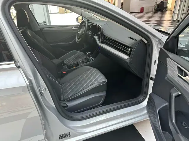 Volkswagen Sagitar — Фото автомобиля 19