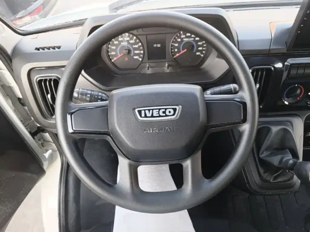 Iveco Daily — Фото автомобиля 3
