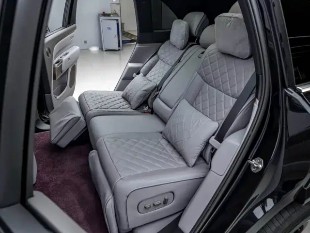 Li Auto L8 — Фото автомобиля 30