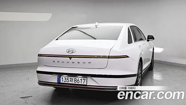 Hyundai Grandeur GN7 — Фото автомобиля 4