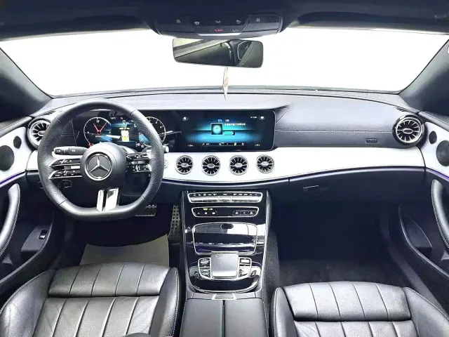 Mercedes-Benz E-Class — Фото автомобиля 5