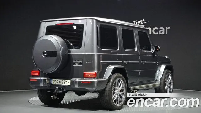 Mercedes-Benz G-Class — Фото автомобиля 2