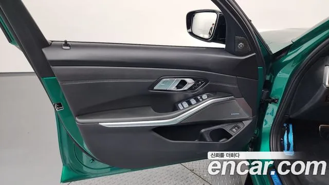 BMW M3 — Фото автомобиля 23