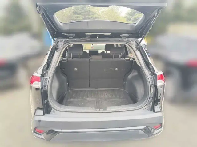 Toyota Frontlander — Фото автомобиля 13