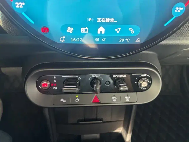 MINI Hatch — Фото автомобиля 24
