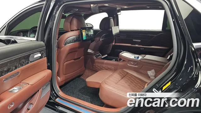 Genesis G90 — Фото автомобиля 11