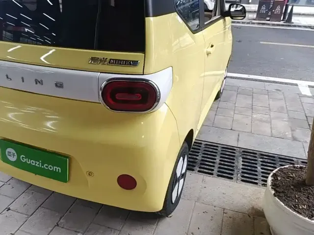 Wuling Hongguang Mini EV — Фото автомобиля 7