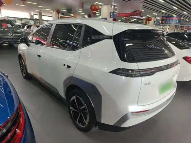 GAC Aion Y — Фото автомобиля 4
