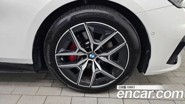 BMW 5-Series — Фото автомобиля 20