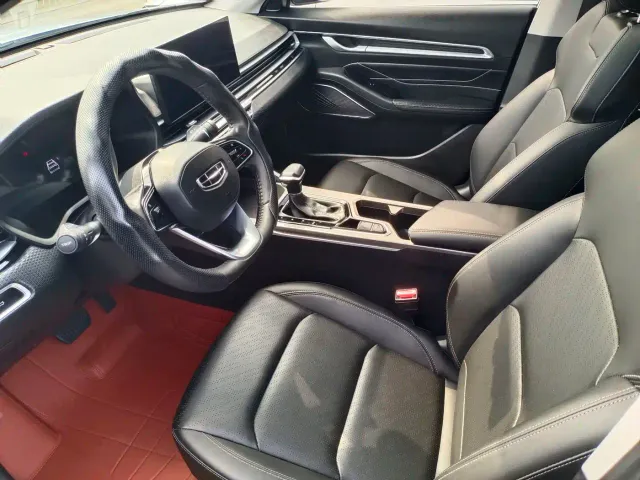 Geely Emgrand — Фото автомобиля 4