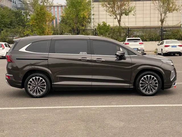 Hyundai Custo — Фото автомобиля 14