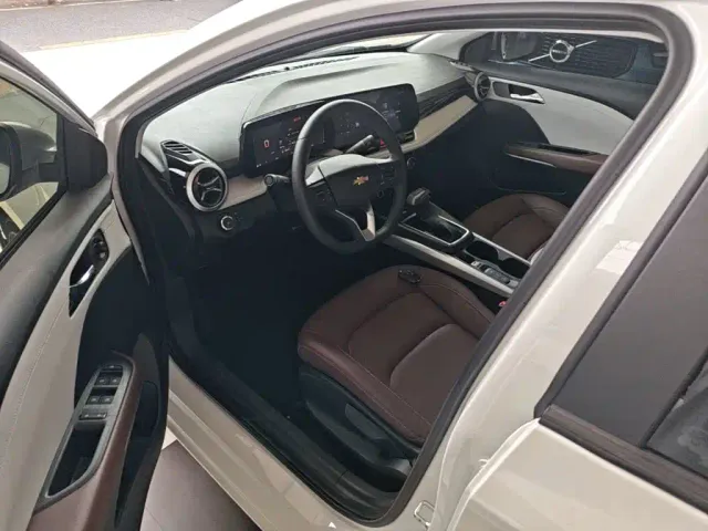 Chevrolet Monza — Фото автомобиля 15