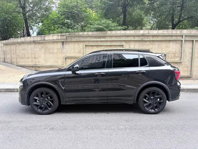 Lynk & Co 01 — Фото автомобиля 7