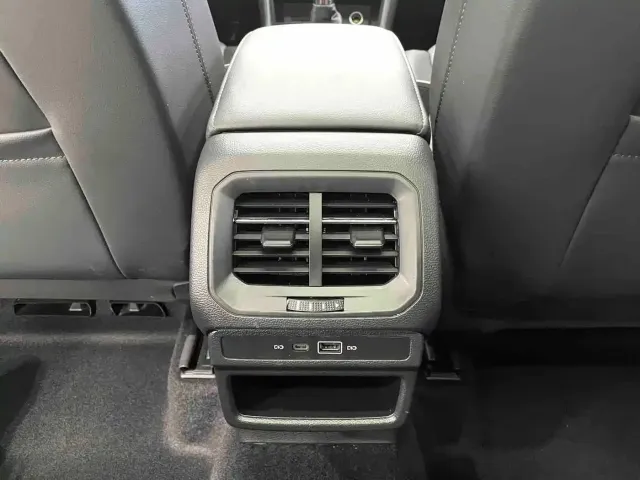Volkswagen Tharu — Фото автомобиля 11