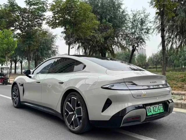 Xiaomi SU7 — Фото автомобиля 9