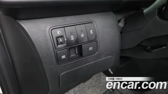 Hyundai Staria Staria 4WD Tourer 9 мест — Фото автомобиля 26
