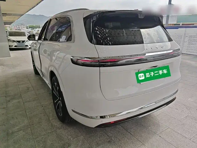 Aito M7 — Фото автомобиля 4