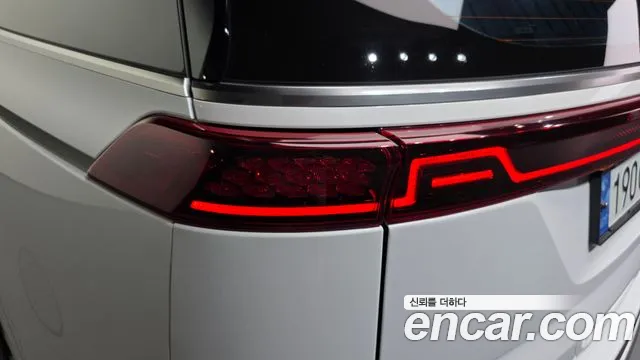 Kia Canival Carnival 4 поколение Дизель 9 мест Hi-Limousine — Фото автомобиля 21