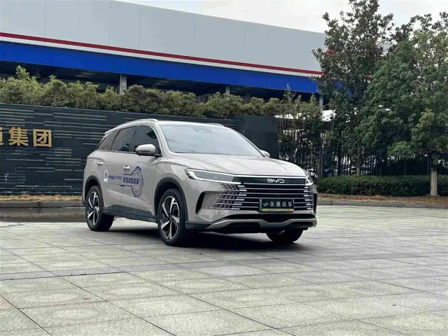 BYD Seal 05 DM-i — Фото автомобиля 3