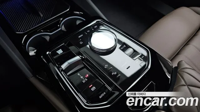 BMW 5-Series — Фото автомобиля 8