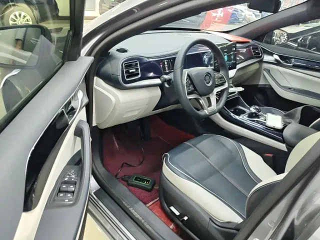 BYD Qin PLUS — Фото автомобиля 15