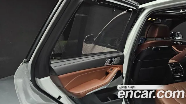 BMW X5 xDrive 40i M Sport — Фото автомобиля 23