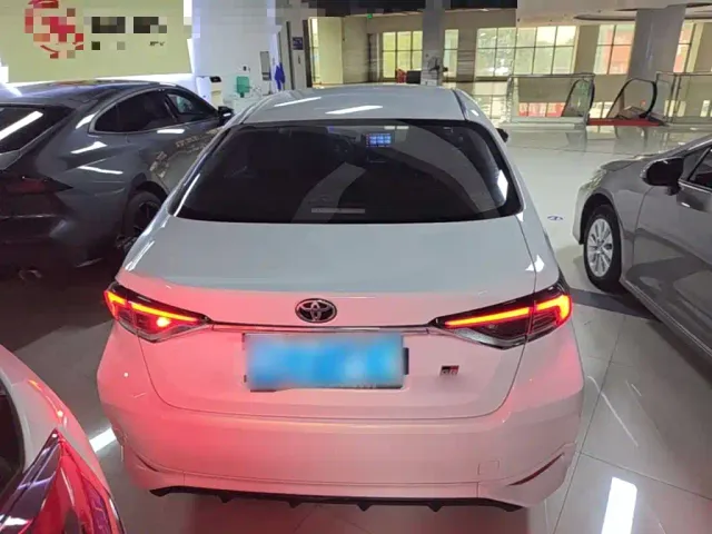 Toyota Corolla — Фото автомобиля 5