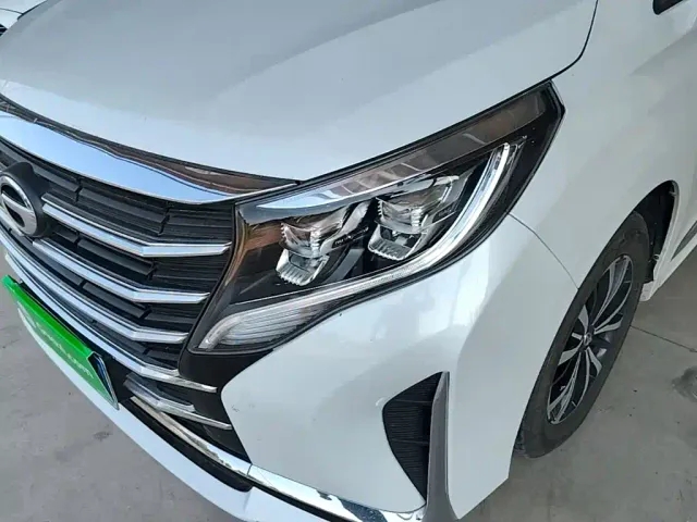 GAC Trumpchi M8 — Фото автомобиля 23