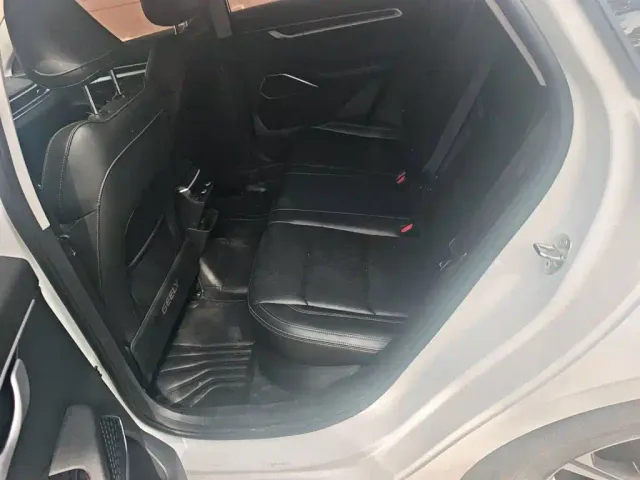 Geely Emgrand — Фото автомобиля 18