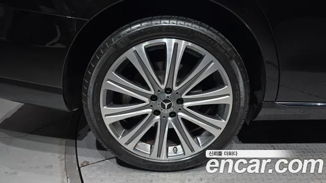 Mercedes-Benz E-Class E-класс W213 E350 4MATIC Exclusive — Фото автомобиля 5