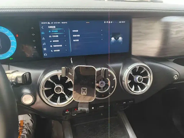 Tank Tank 300 2024 Model 2.0T Challenger — Фото автомобиля 12