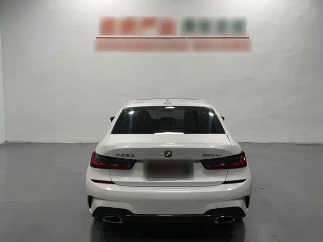 BMW 3 Series — Фото автомобиля 7
