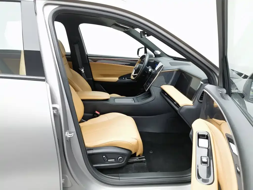 Geely Galaxy Galaxy L7 2023 1.5T 115km Starship — Фото автомобиля 23