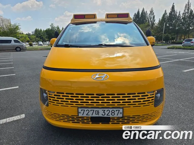 Hyundai Staria Staria — Фото автомобиля 3