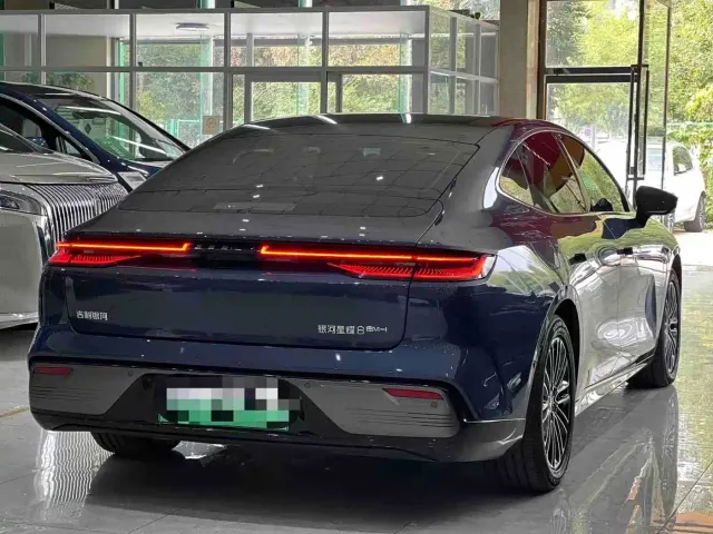 Geely Galaxy Xingyao 8 — Фото автомобиля 6