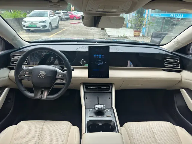 BYD Qin L — Фото автомобиля 5