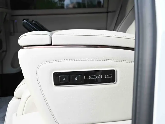 Lexus LM — Фото автомобиля 25