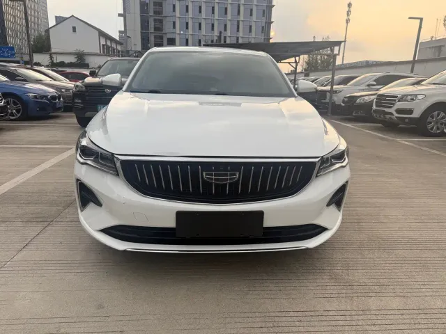 Geely Emgrand — Фото автомобиля 2