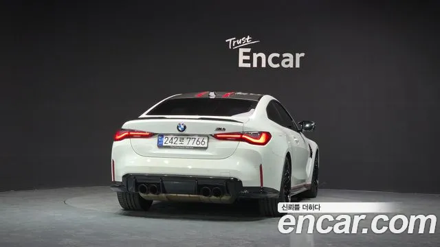 BMW M4 — Фото автомобиля 4