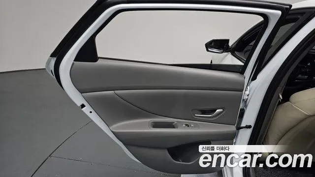 Hyundai Avante CN7 — Фото автомобиля 14