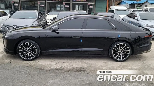 Hyundai Grandeur Grandeur (GN7) 2.5 Бензин 2WD — Фото автомобиля 11