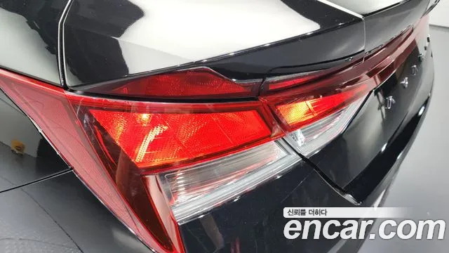 Hyundai AVANTE Avante (CN7) — Фото автомобиля 23